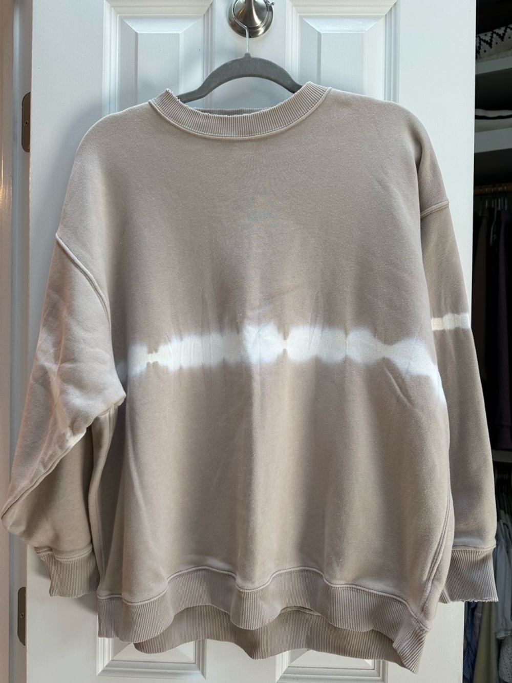 American Eagle Outfitters jegging fit Taupe Crewneck Sweatshirt
